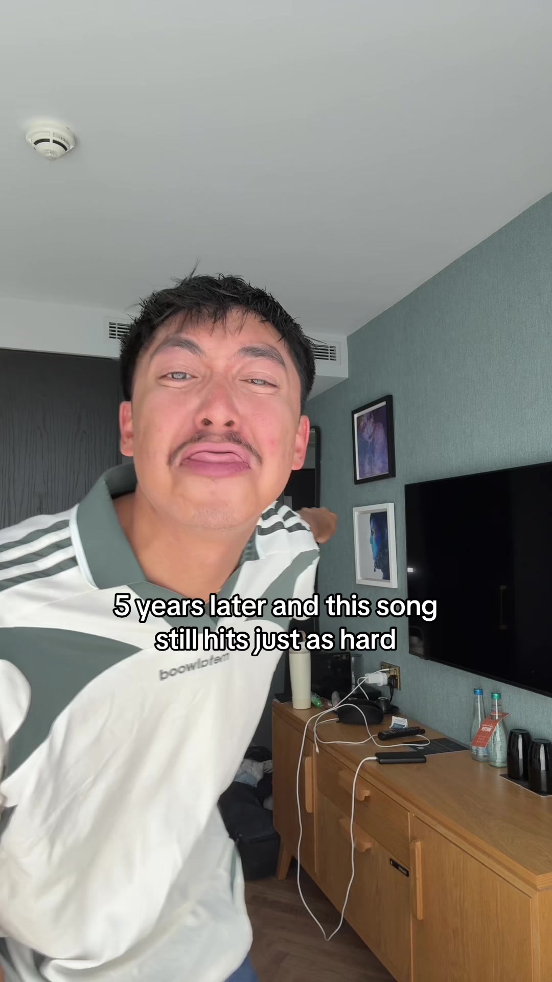 @zo
