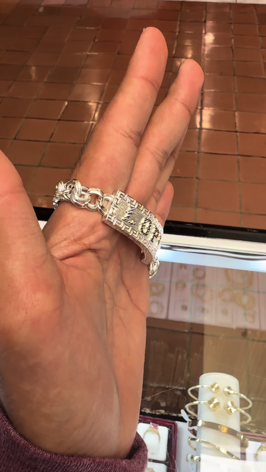 @AliJewelers