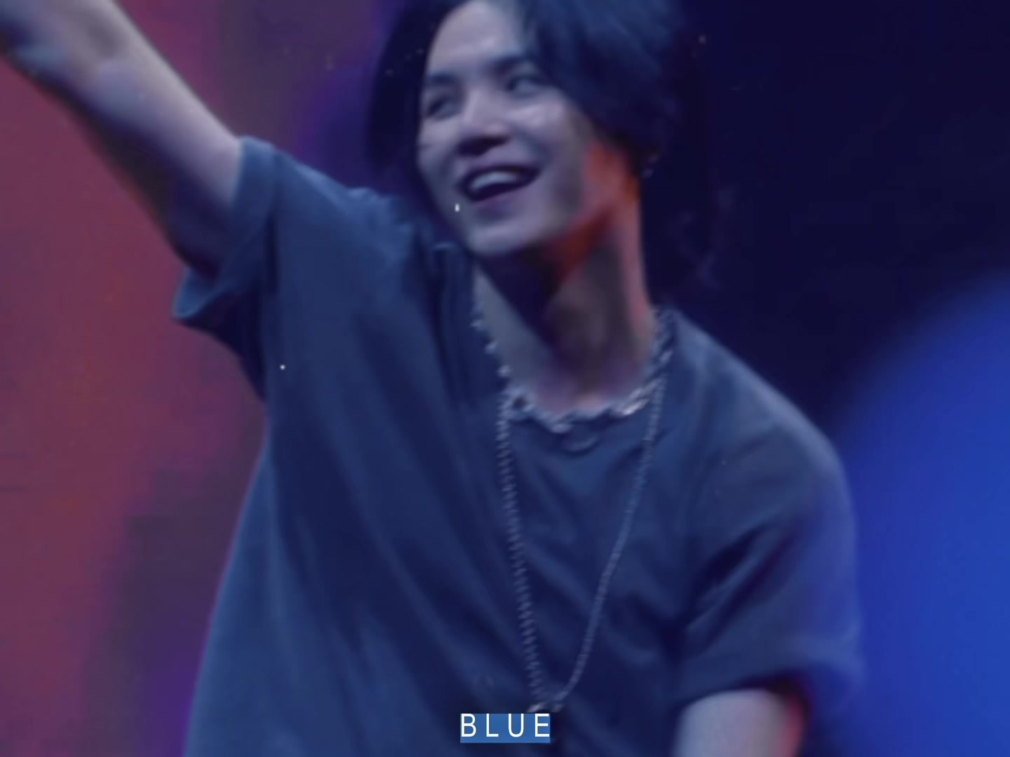 @༯