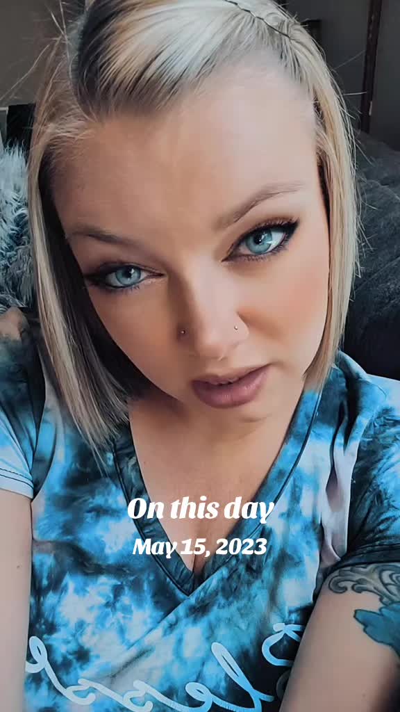 @Kaitlyn💜