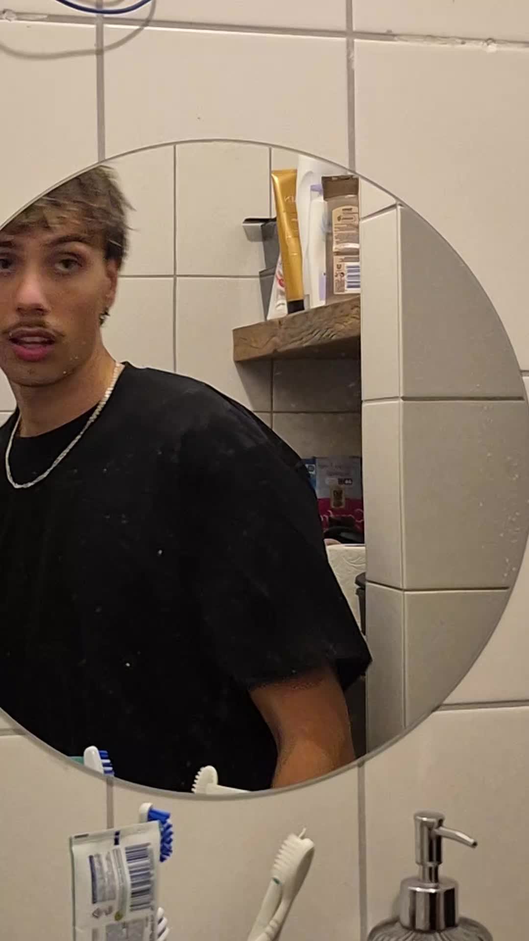 @IntrusiveMarc
