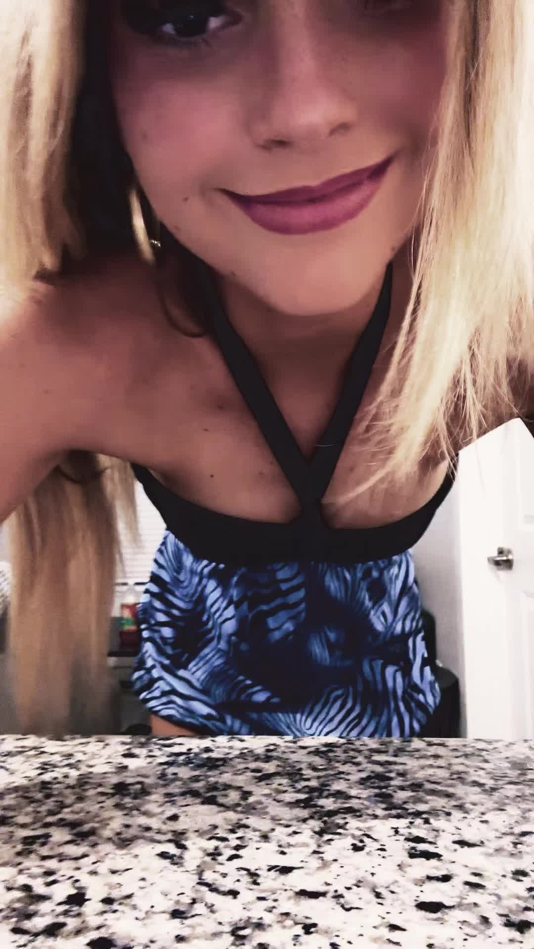 @malloryselzerrr