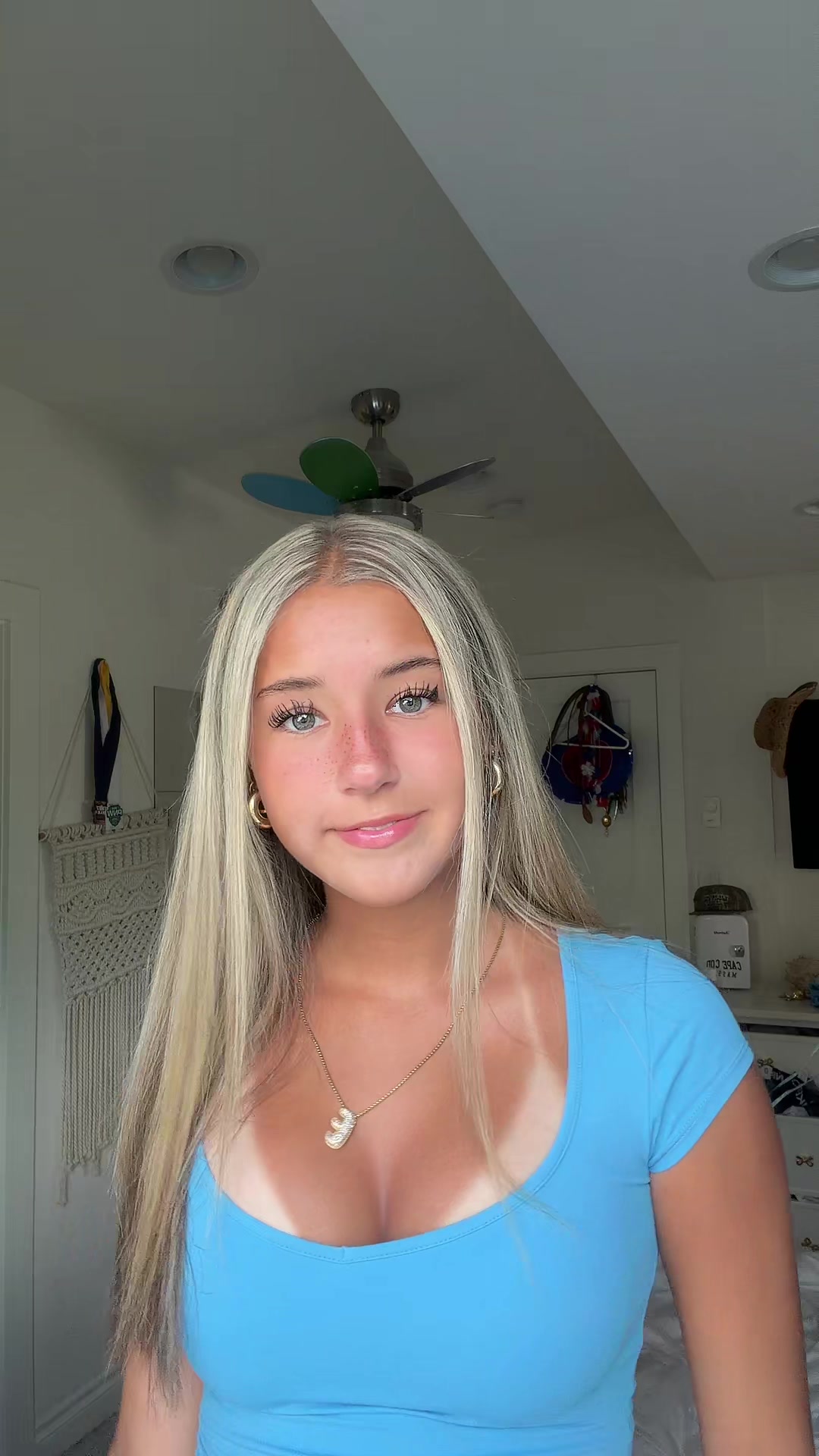 @eliana rie
