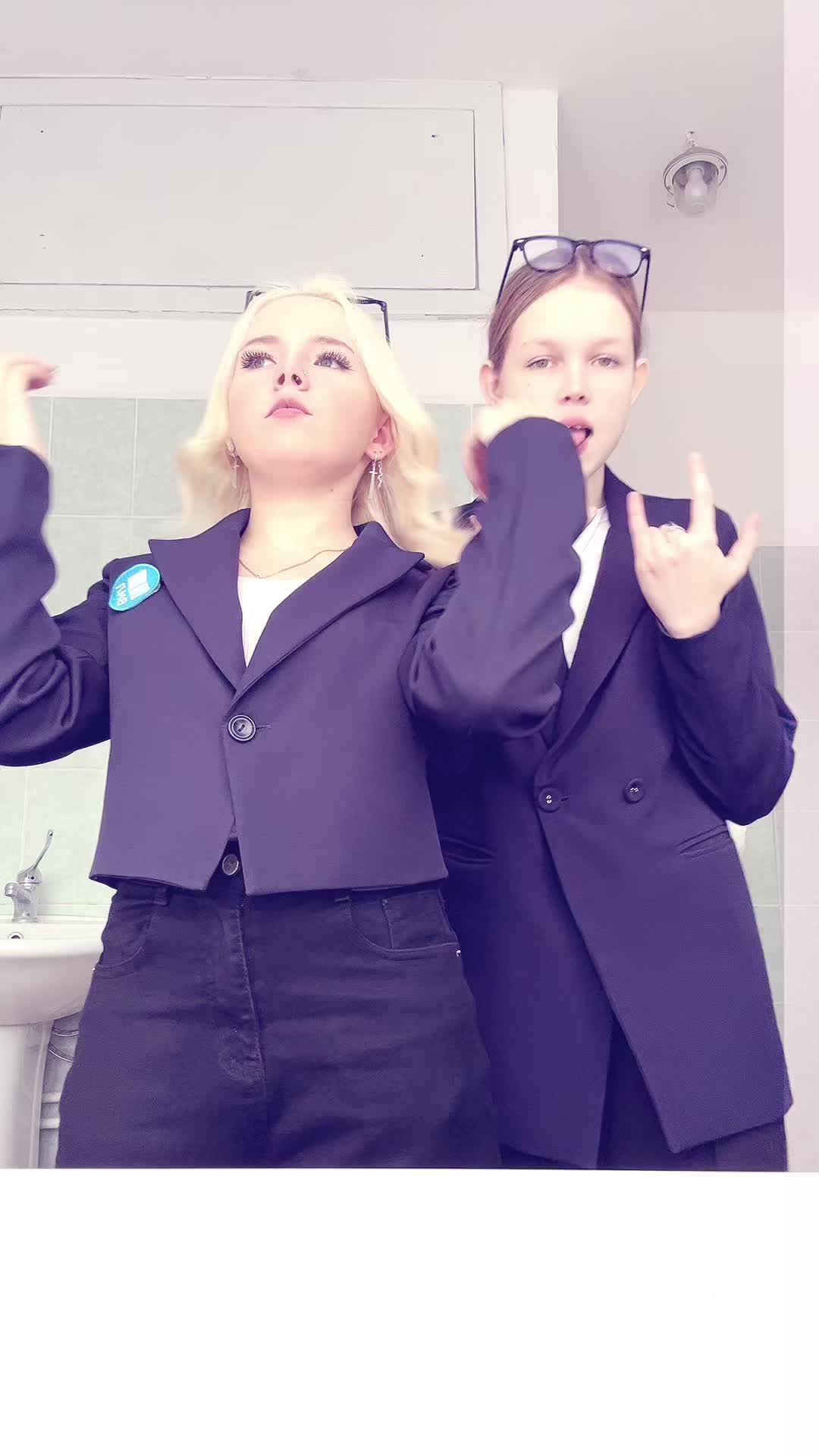 @💗