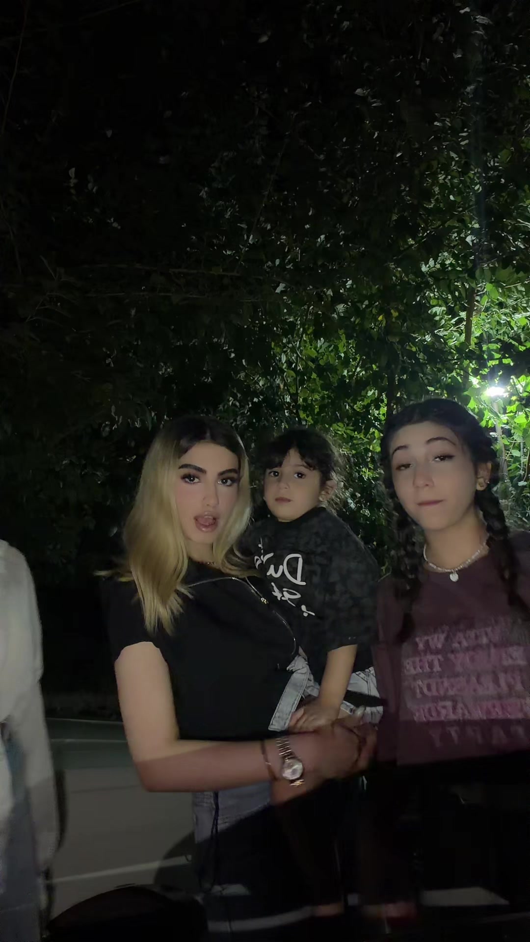 @elenahmadi1