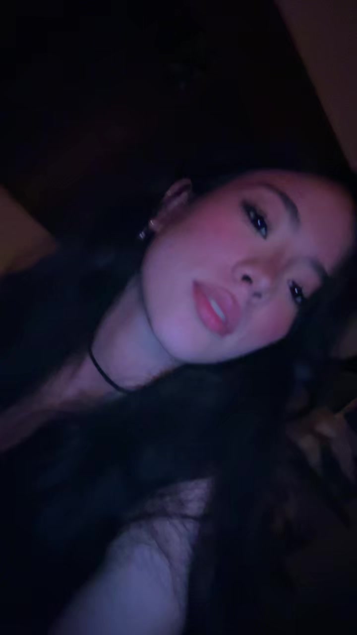 @isabella