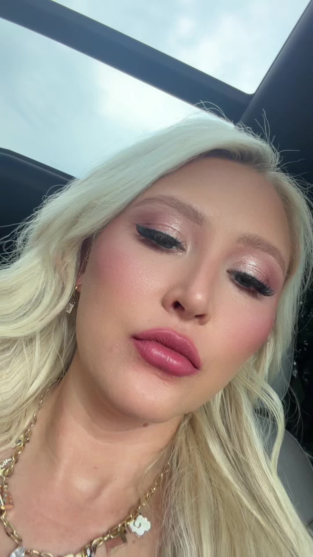 @Christian Nicole ๐