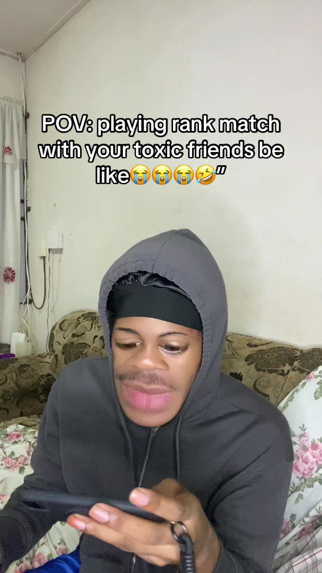 @1  S M 🅾️ K 🅰️ 444