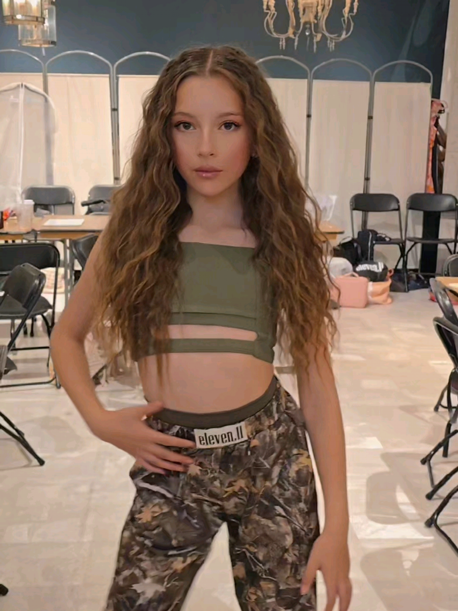 @AnnaNicole