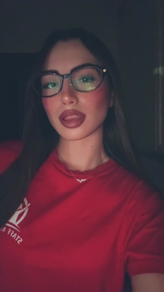@𝐌