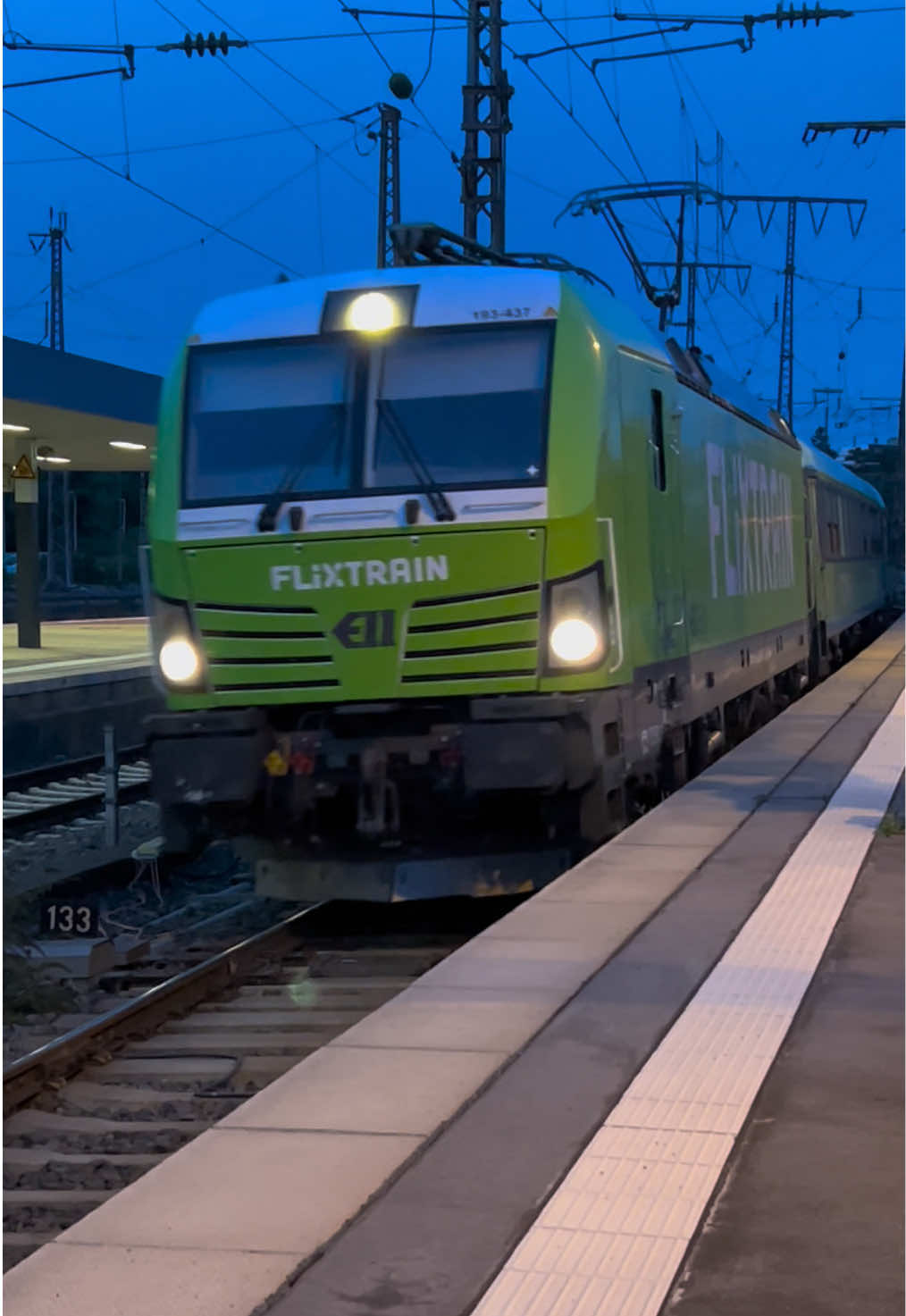 @Trainspotterin_Alina🧃