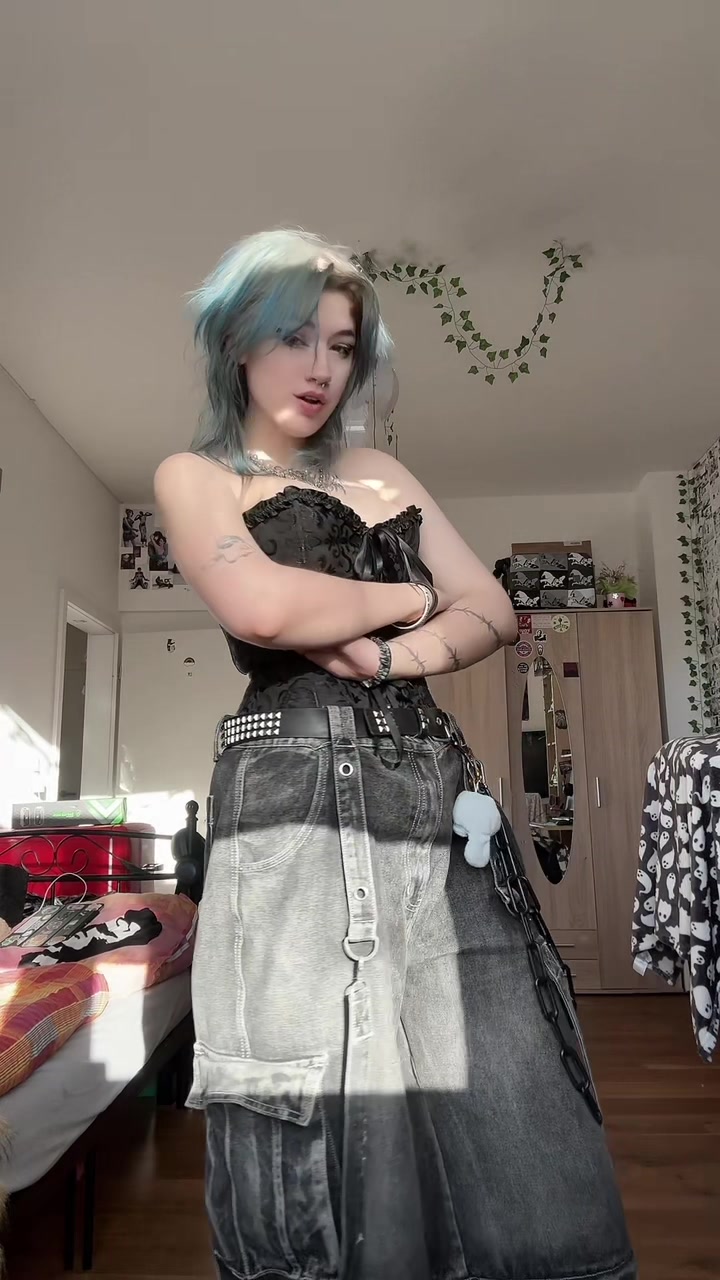 @yeehgoddess
