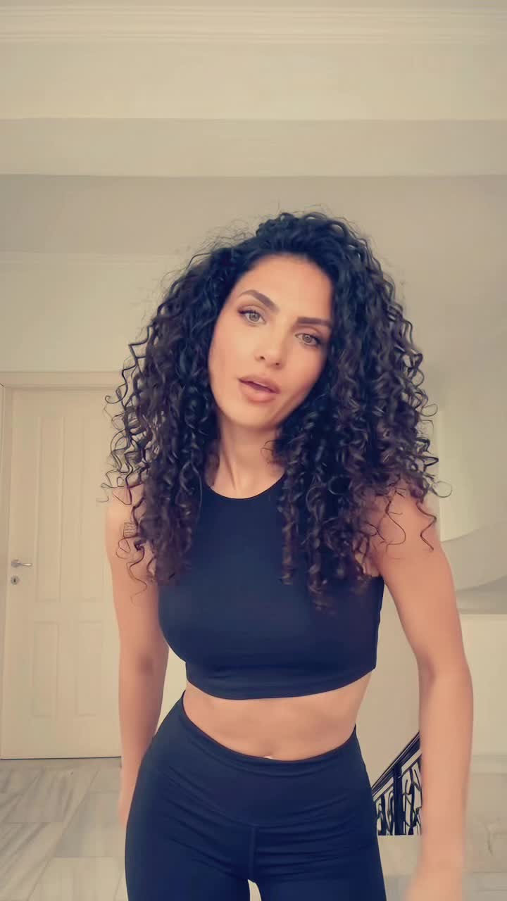 @realnora