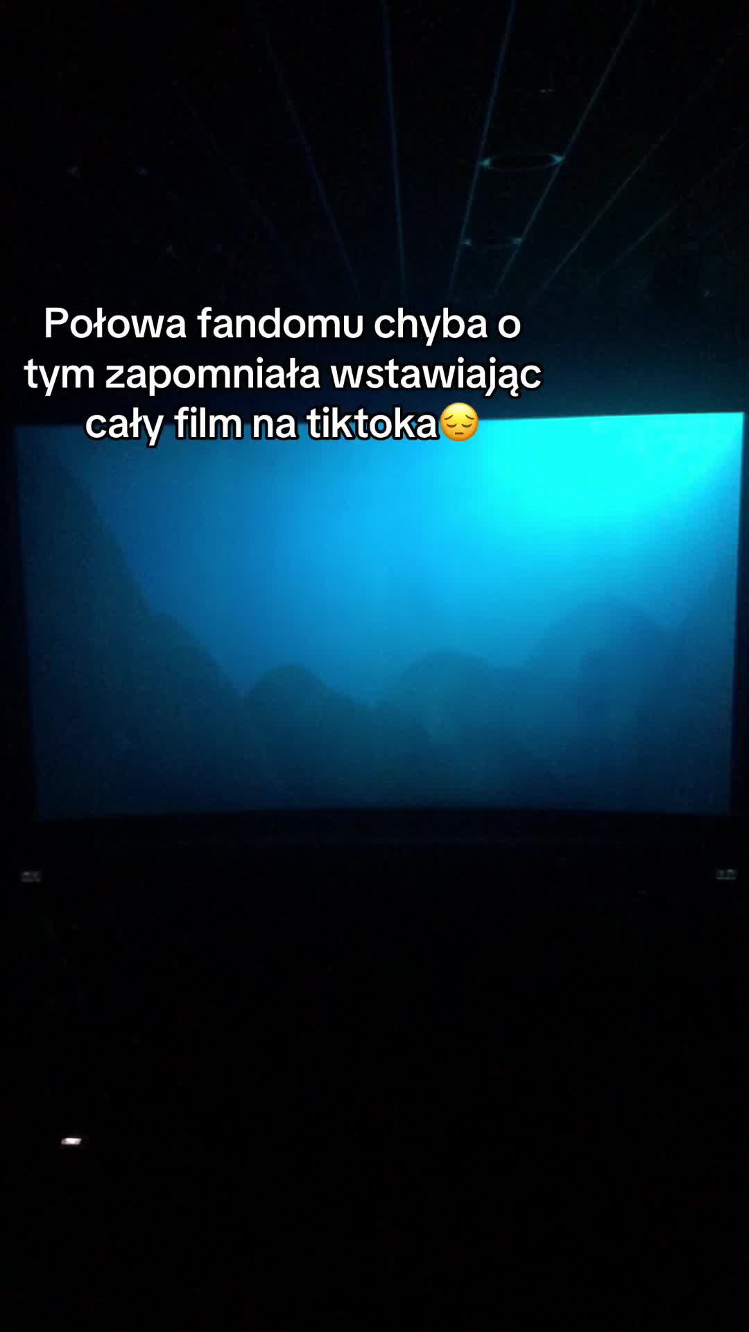 @🎪 Pomni z pomnika 🎪 :3