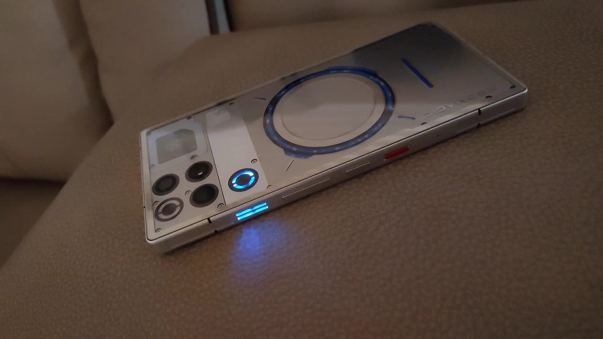 @Beast Phone
