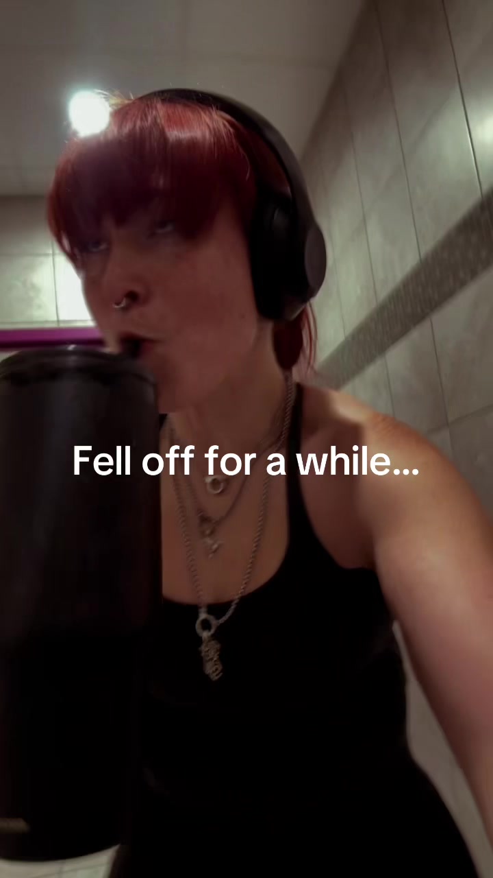 @LornEm