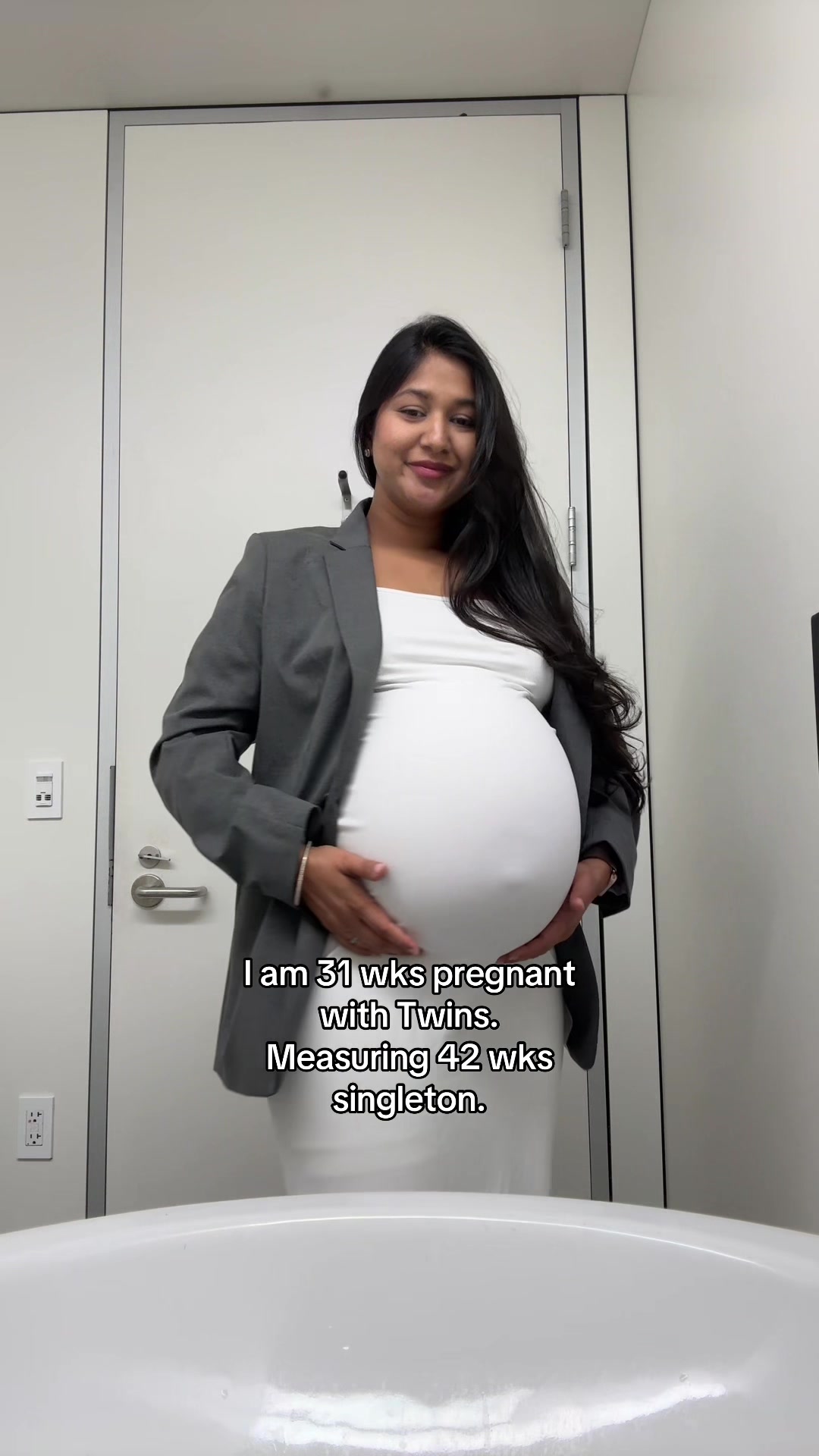 @Sanya | Twin Mom to-be