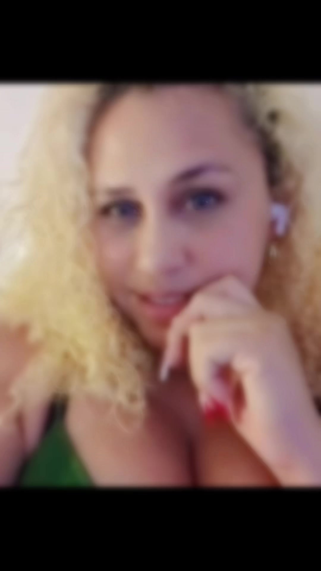 @d