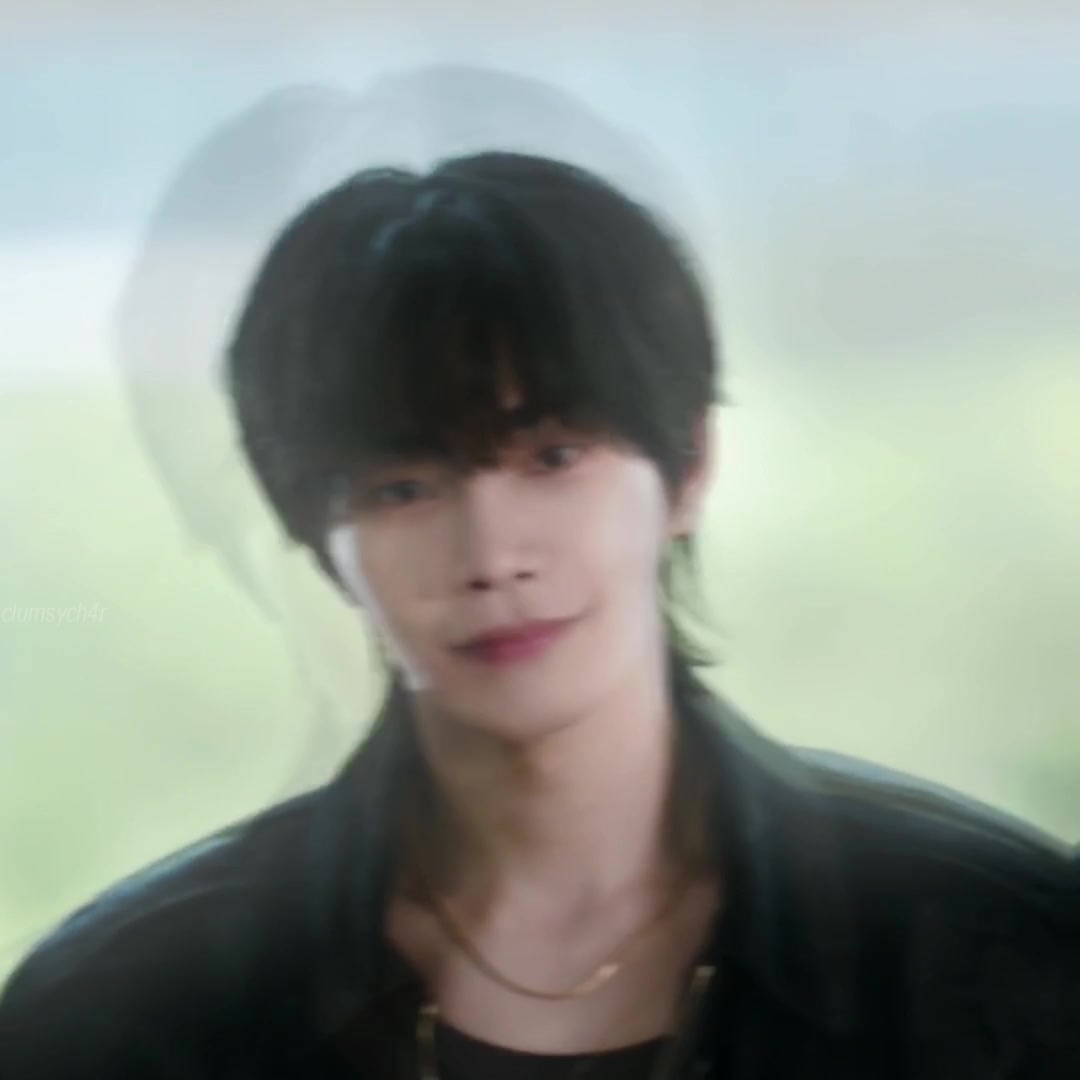 @๐๐ก๐๐ซ๐ฅ๐จ๐ญ๐ญ๐