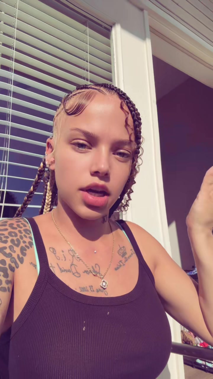 @sexilexi