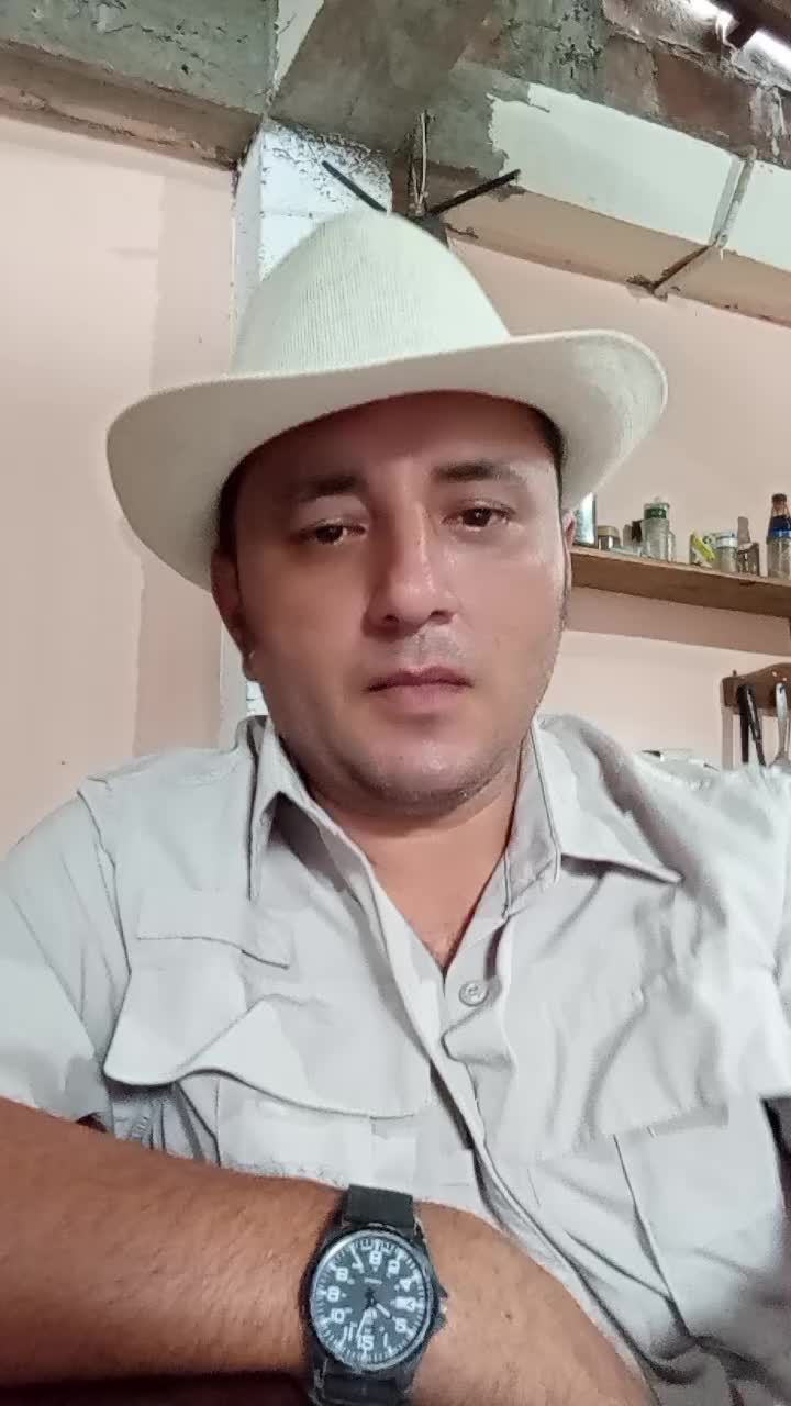 @Julio Cesar Párraga