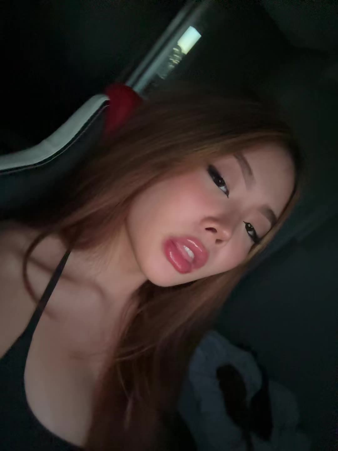 @๐๐๐ฐ๐ช๐ฆ๐ซ