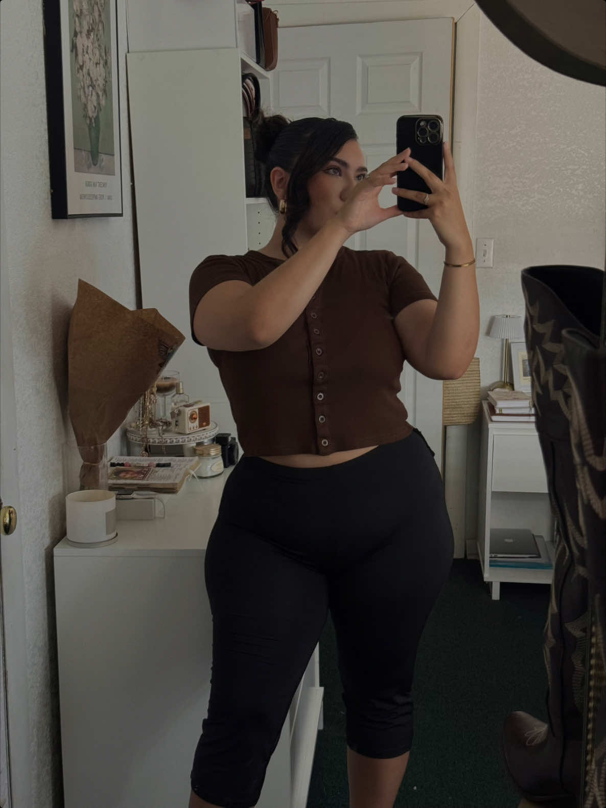 @Alondra Guaderrama