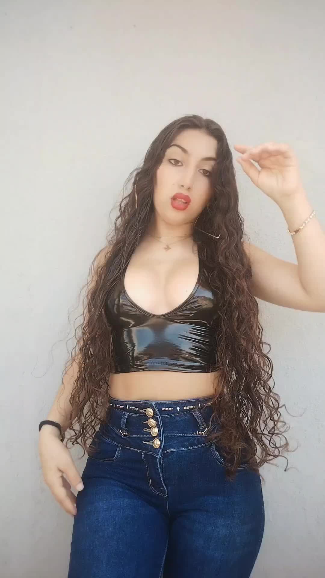 @Briana Fernandes