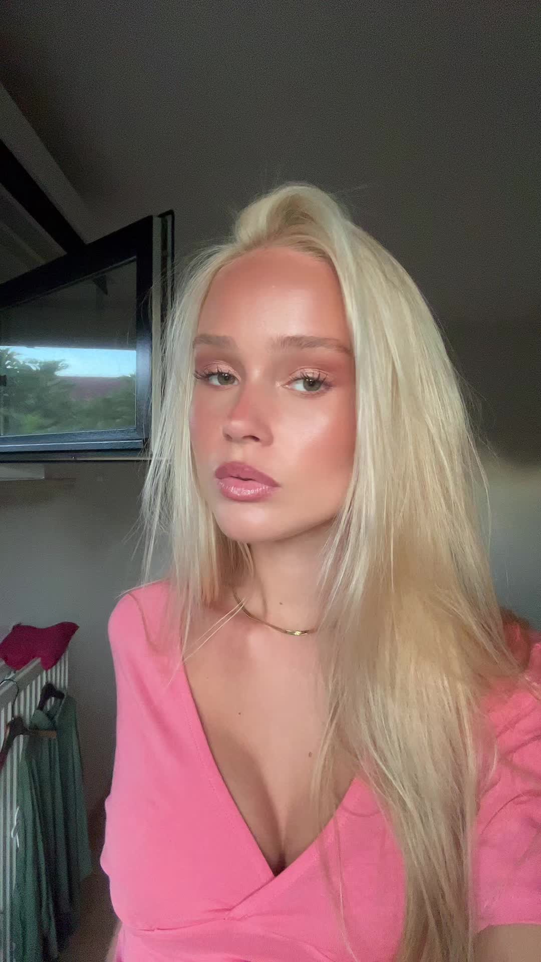 @3llaaaaaaa