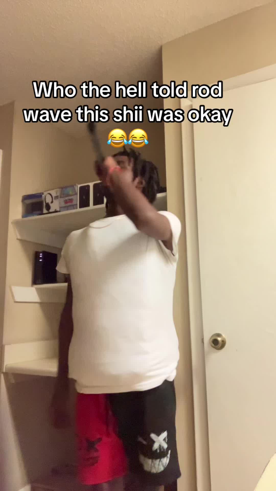 @️
