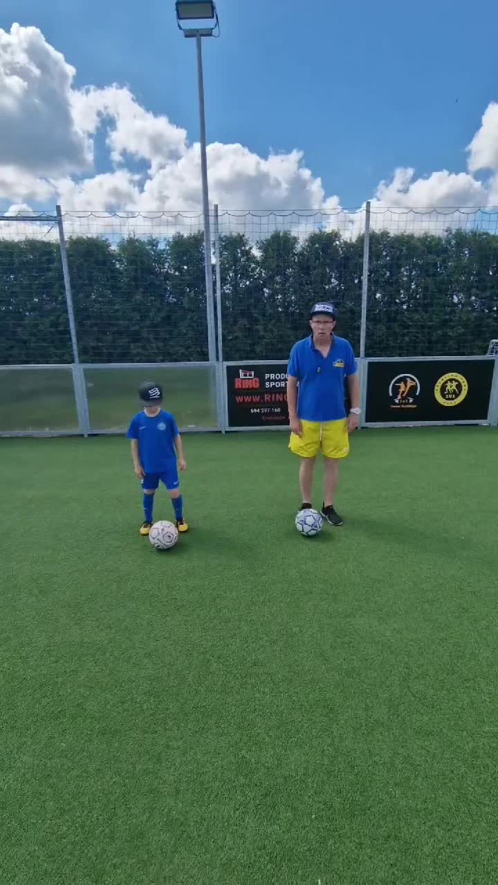 @Trener Dryblingu Piłkarskiego
