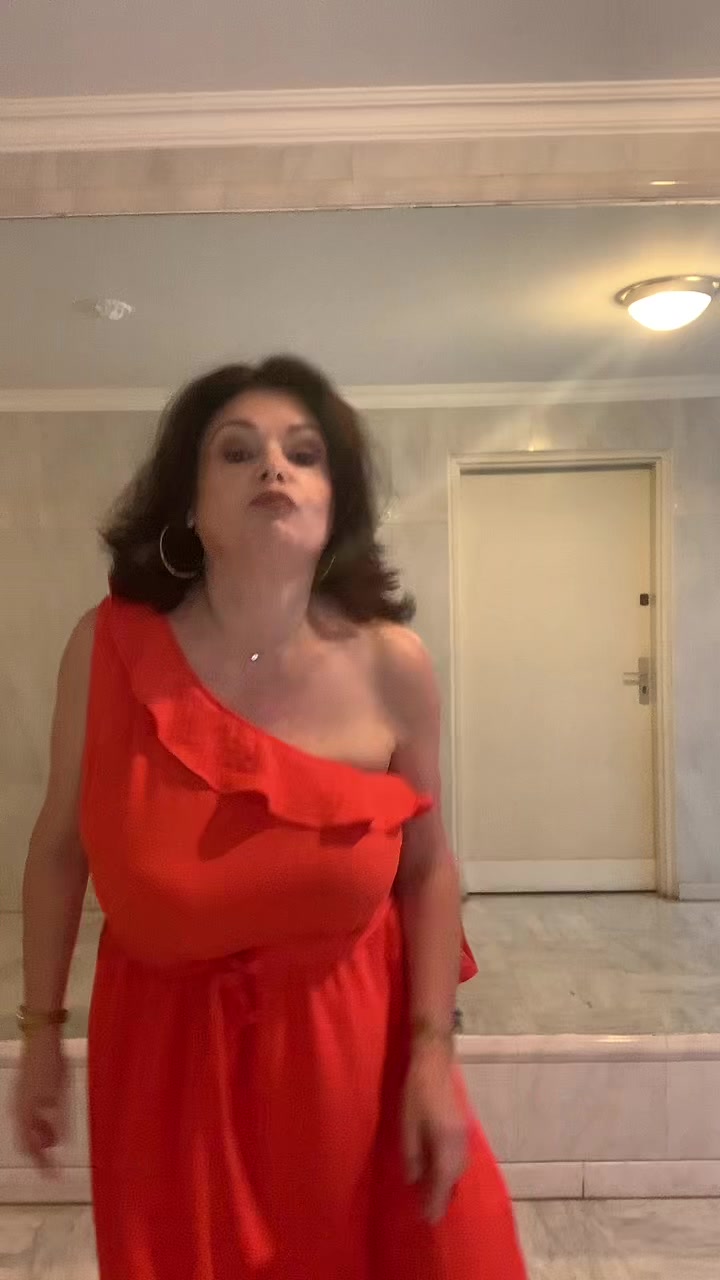 @mimiparesse