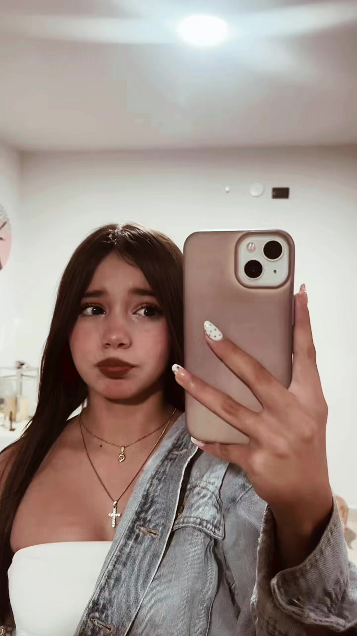 @Camiii
