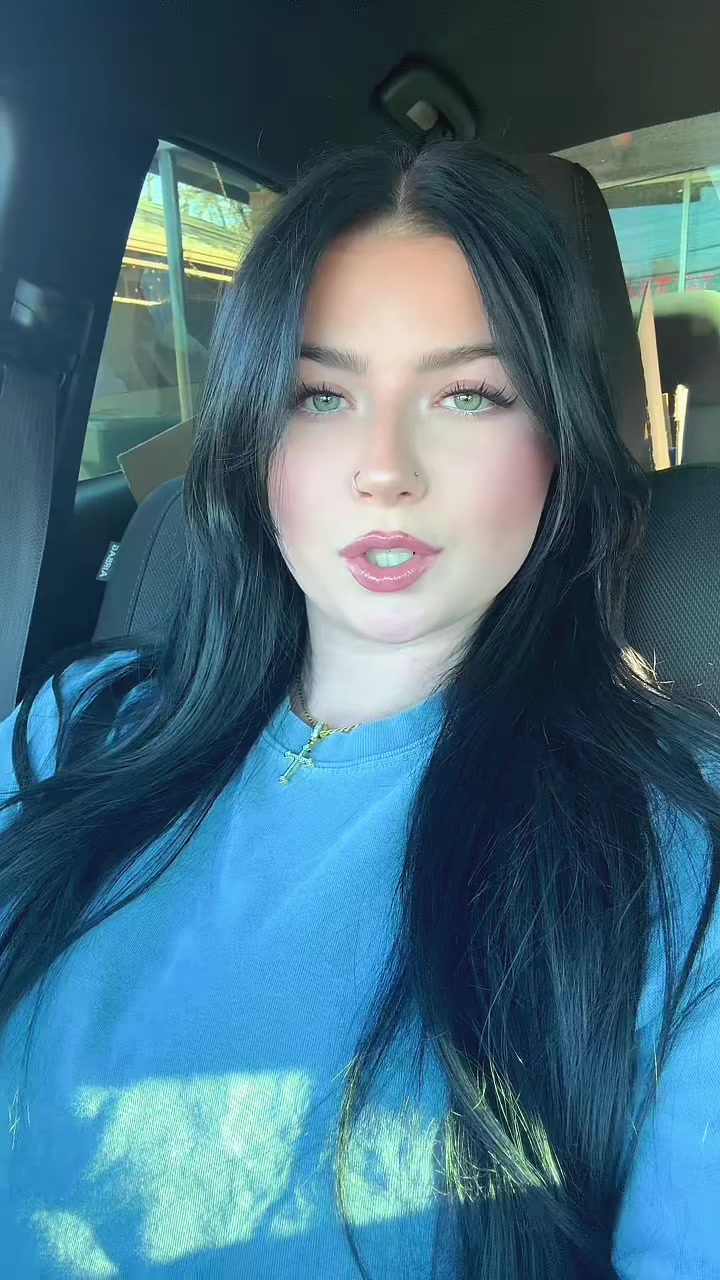 @𝒟𝕖𝑙ᥲηᥲ 🖤
