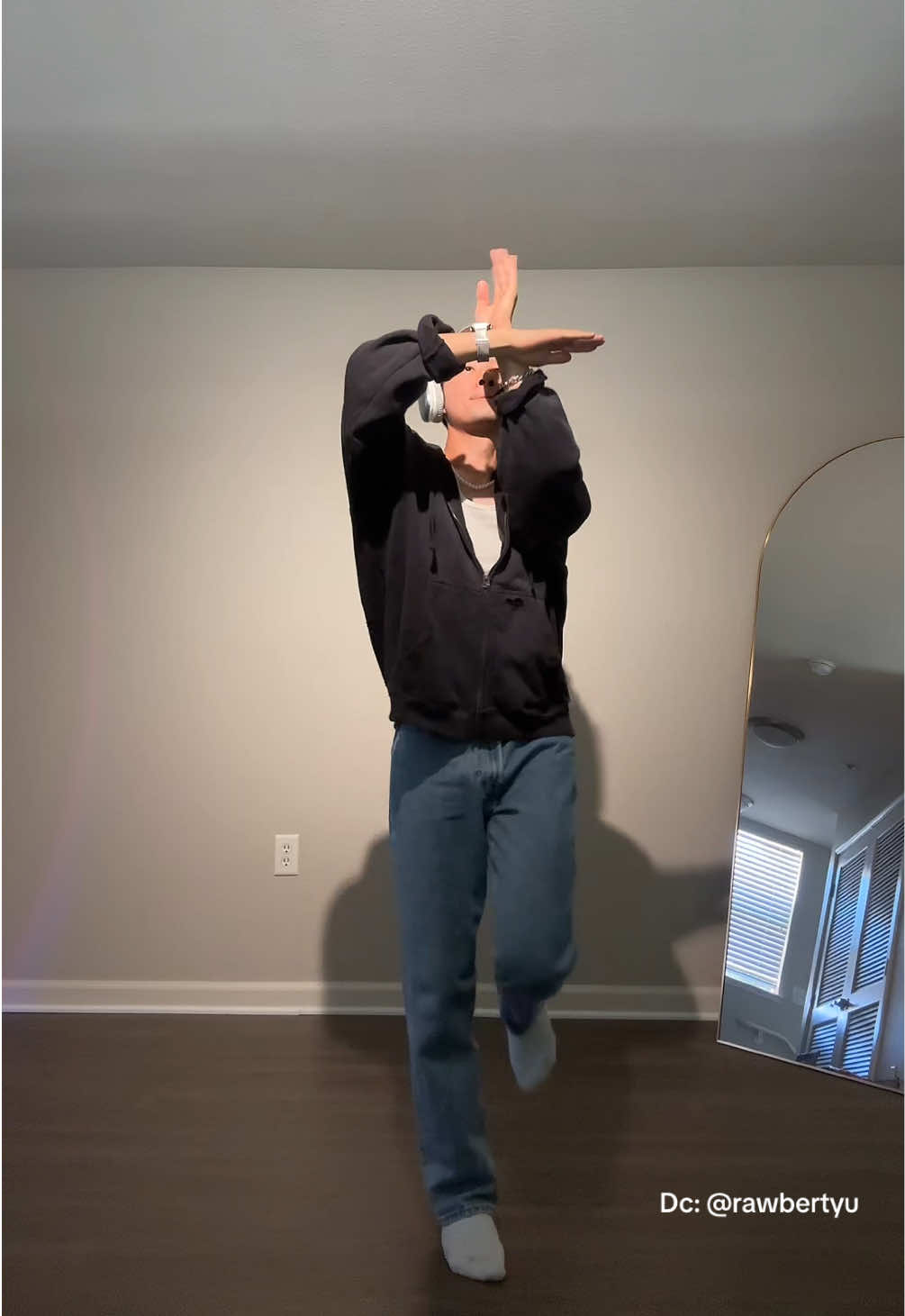 @rawbertyu | Dr. Robert Yu,DPT