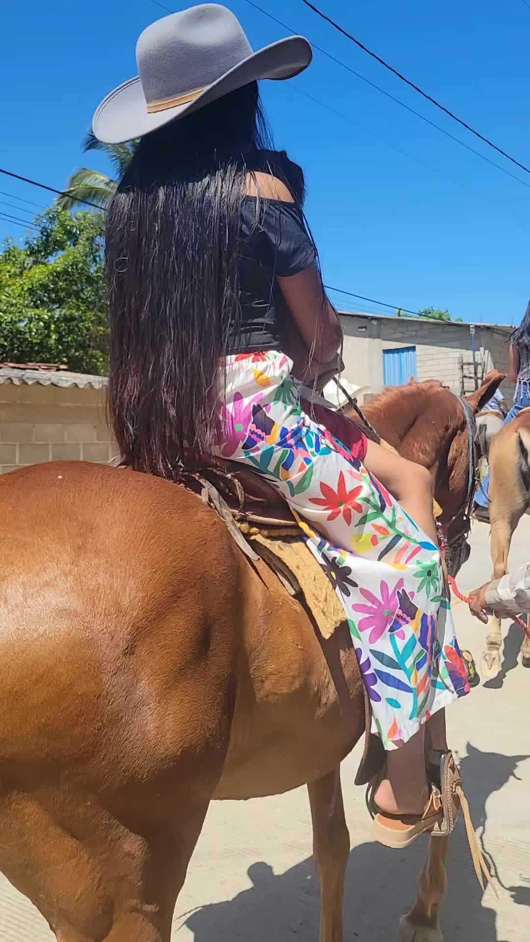 @lucymanzano
