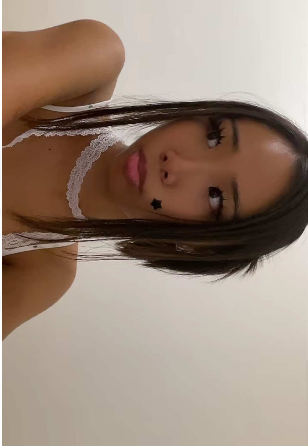 @๐ฏ๐๐๐๐๐’๐ชฝ