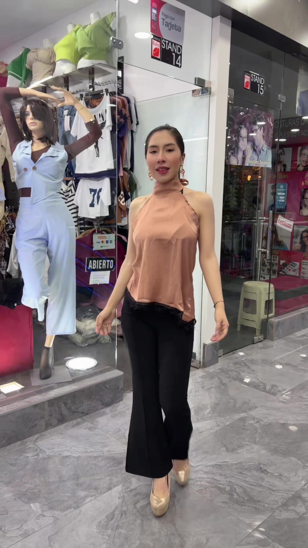@Andrea’s Fashion Oruro