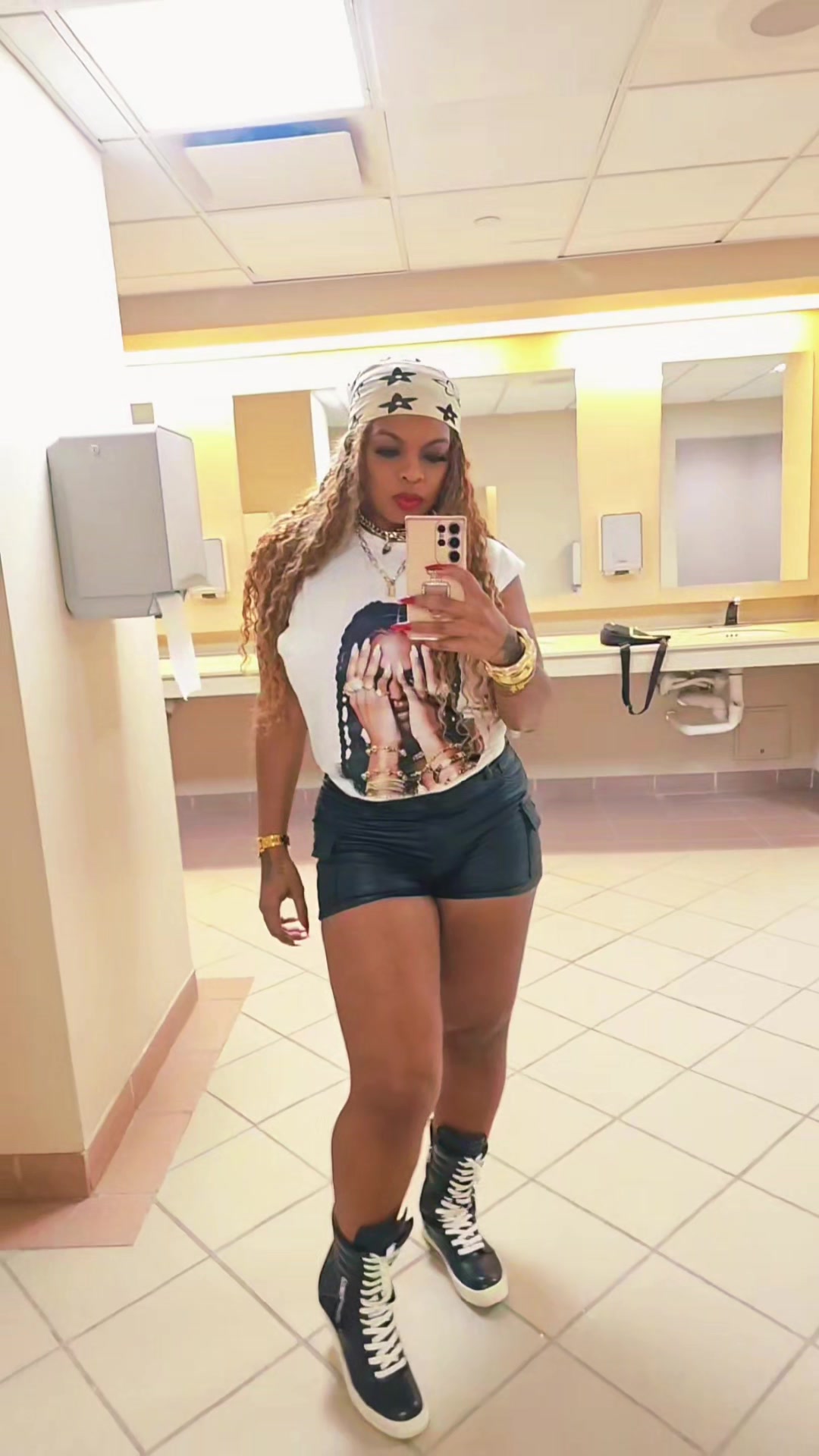 @queemarie