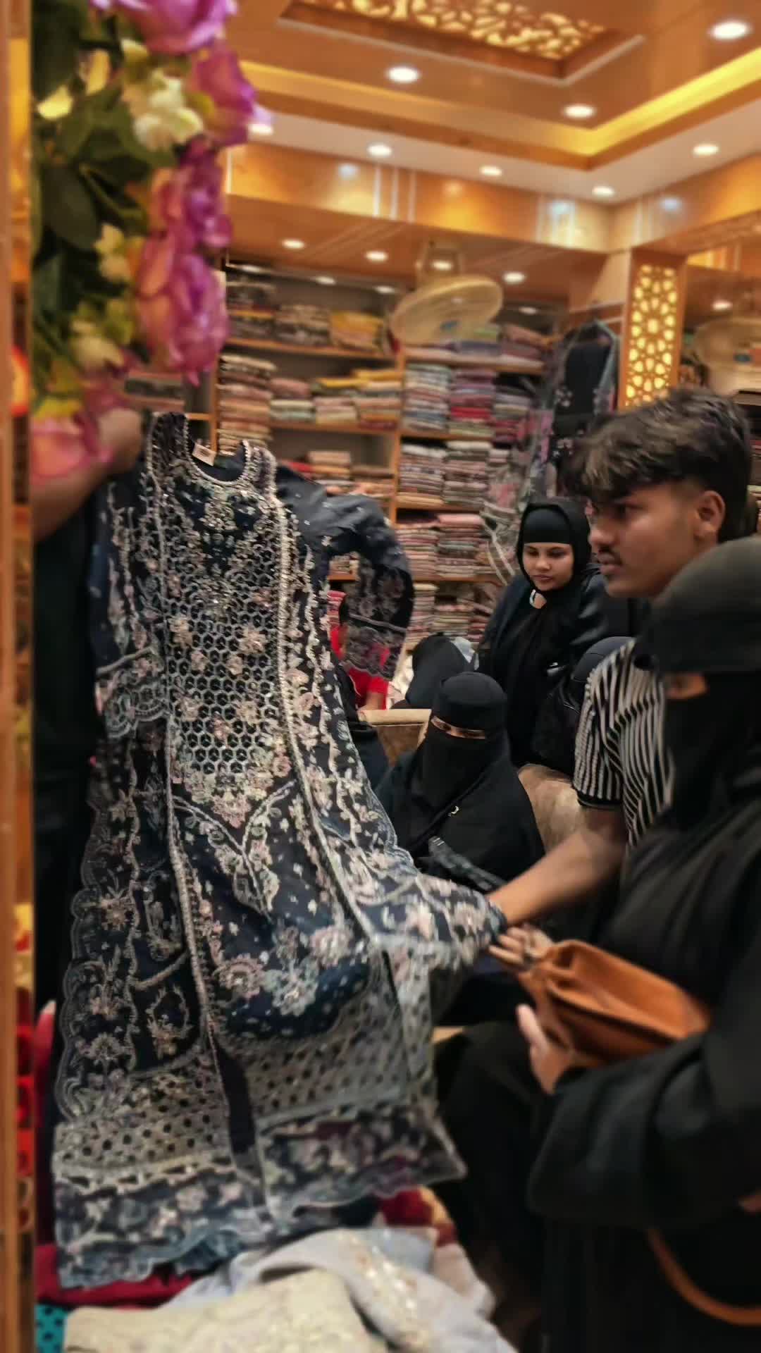 @ঈদগাঁহ বৈঠক বাজার দ্বিতীয় শাখা