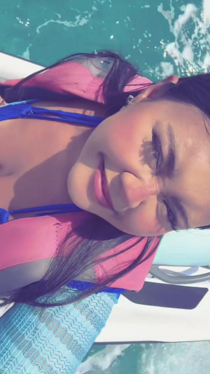@🥥