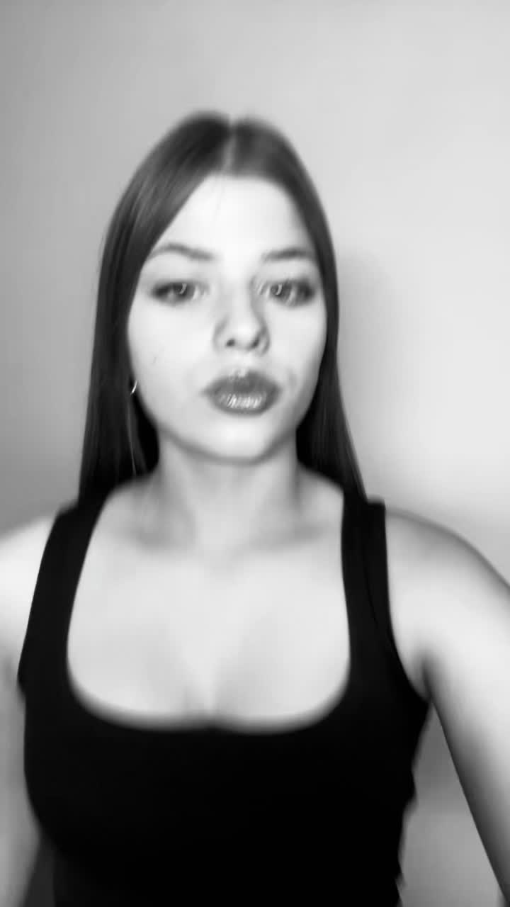 @popovicvalentina