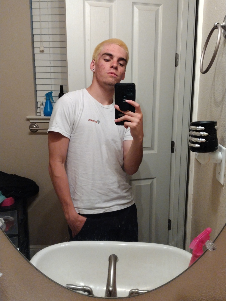 @Reyes2008uwu