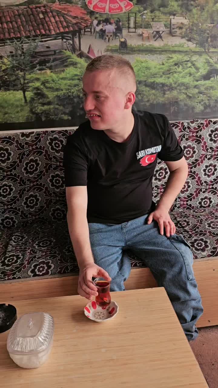 @SARI KOMUTAN🇹🇷