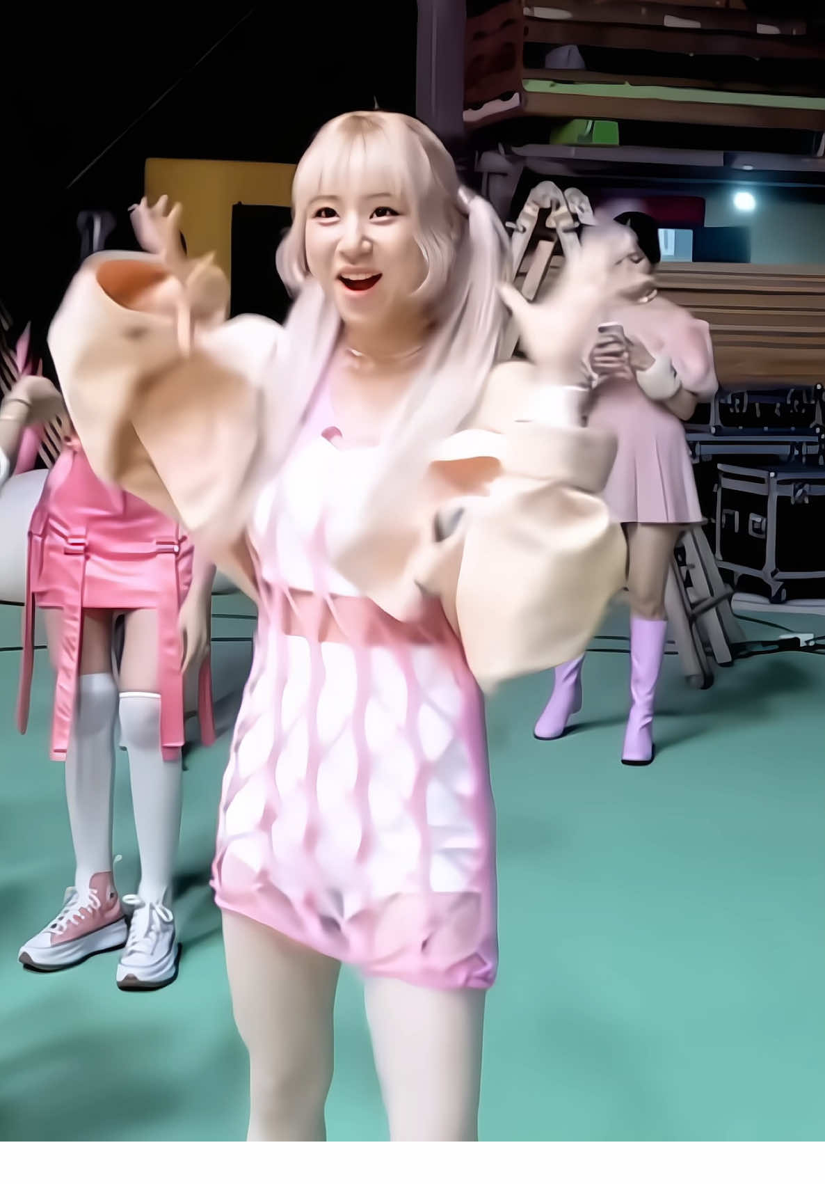 @<3