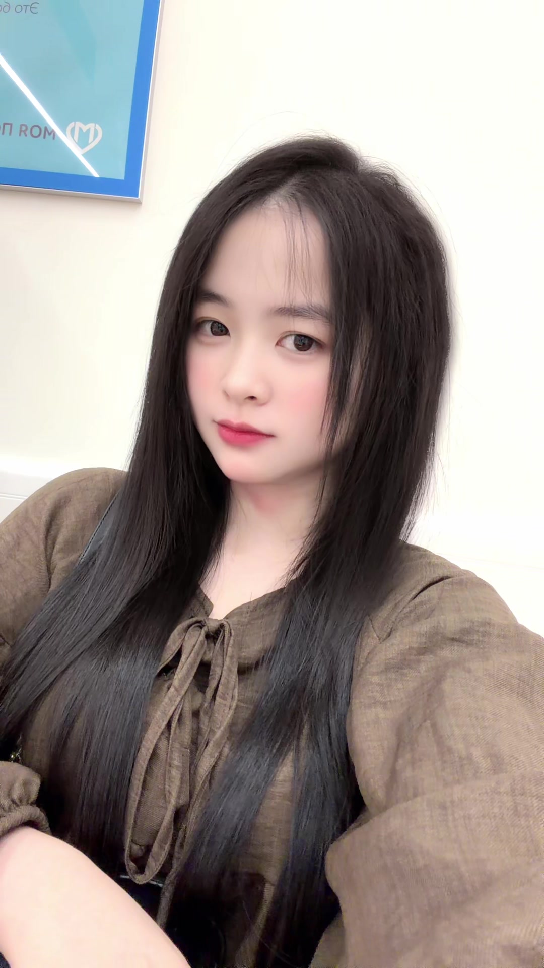 @Tuyết Trinh Ი𐑼 ☃︎