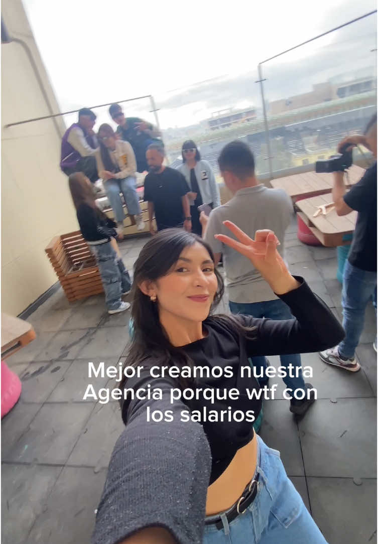@SoyGabyaldana