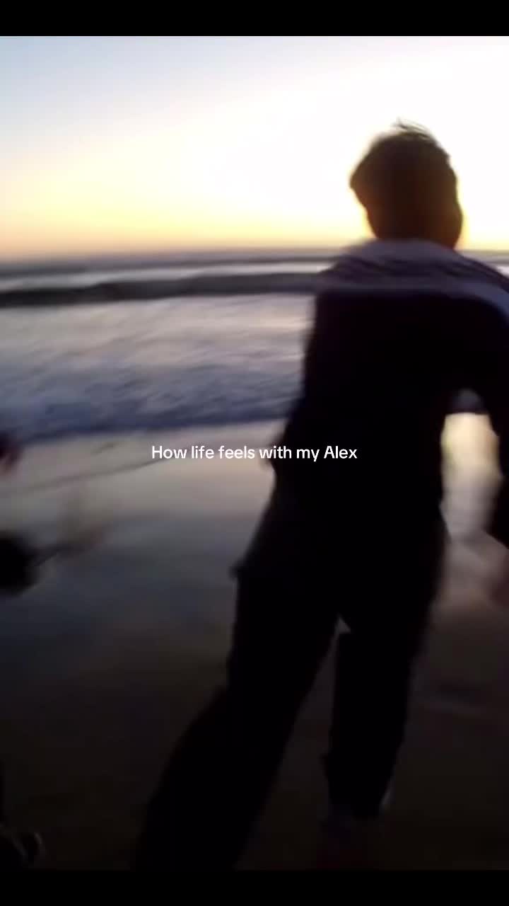 @Alex Fan Page‼️💘