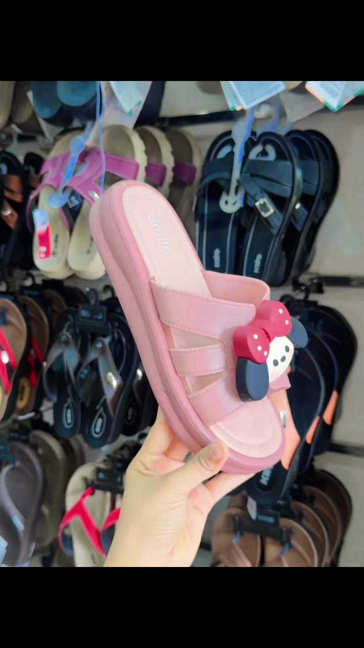 @Cherry Shoe Store
