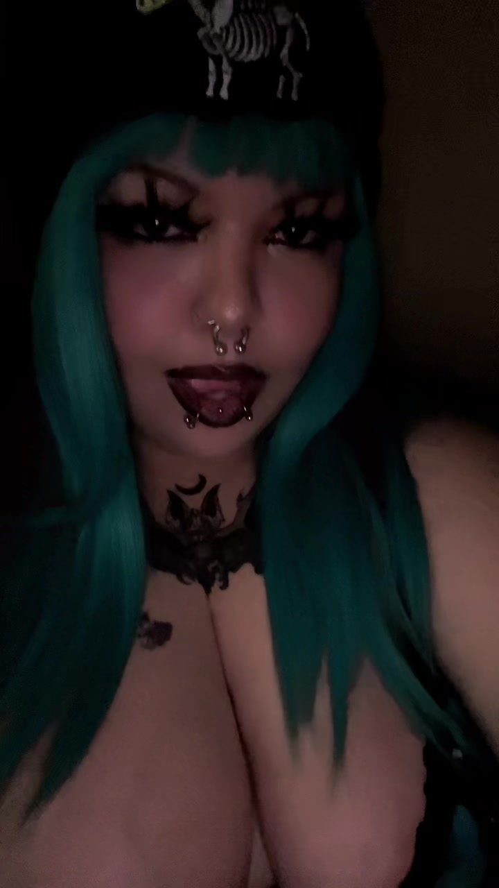 @do11teeth
